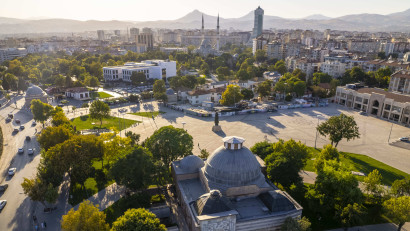 Konya &icirc;și deschide porțile pentru Şeb-i Arus: celebrarea care aduce anual zeci de mii de vizitatori