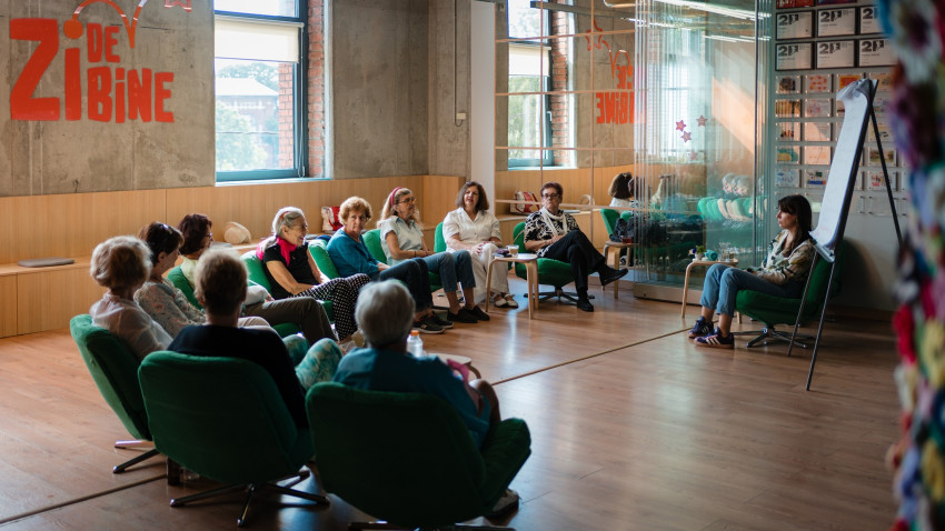 „One World Romania în cartiere” deschide dialoguri intergeneraționale la Centrul Comunitar Zi de Bine