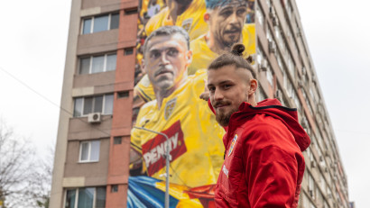 PENNY și Federația Rom&acirc;nă de Fotbal aduc culoare l&acirc;ngă Arena Națională:&nbsp;primul mural dedicat echipei naționale de fotbal a Rom&acirc;niei
