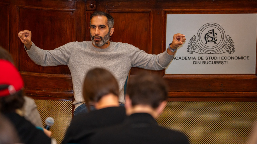 Profitul pe termen scurt vs. viitorul sustenabil: Tariq Fancy, fost CIO al BlackRock, a vorbit la București despre tensiunile dintre economie, politică și generațiile viitoare