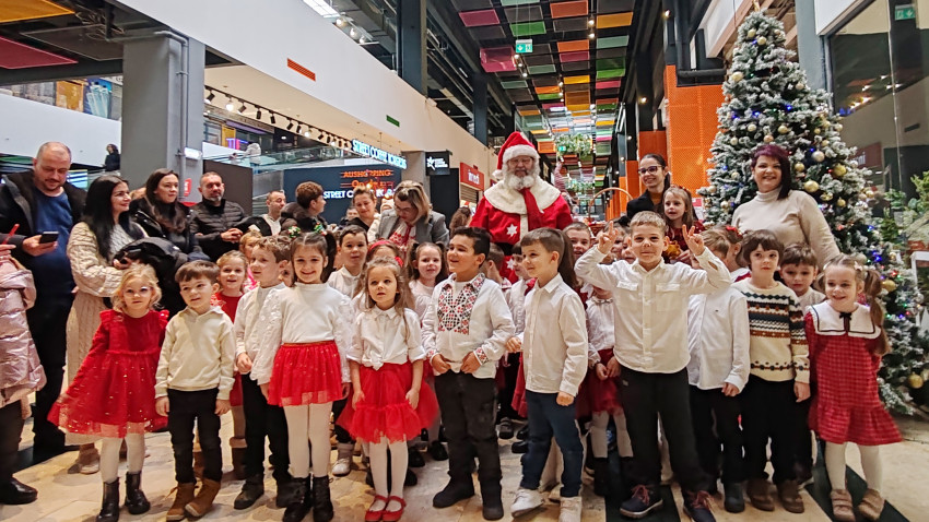 Touch Agency semnează campania de Crăciun din Centrele Comerciale Nhood