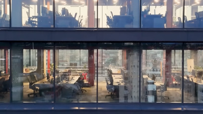 În spatele valului de concedieri din 2025. Burta corporatistă, panica executivă și scuza AI