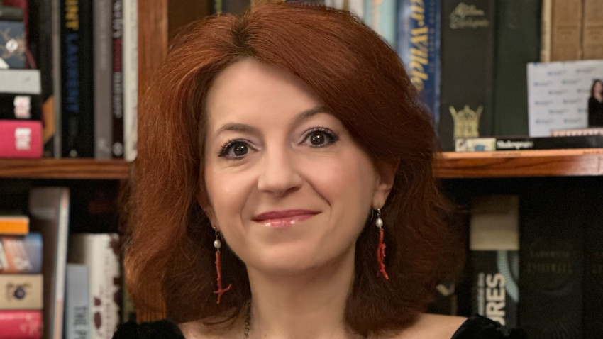 [Work & Self] Ioana Bâldea Constantinescu: Am început cu entuziasm, literalmente îndrăgostită de ce făceam. Acum știu că viața nu e făcută din relevanța pe piața muncii
