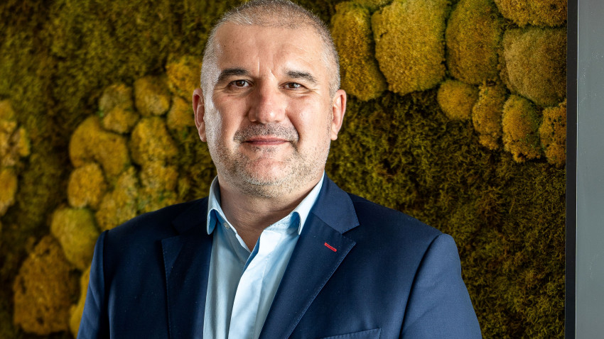 1 din 4 angajați români au fost la limita burnout-ului în 2025, arată Indexul Employee Wellbeing 2025 dezvoltat de RoCoach și Novel Research