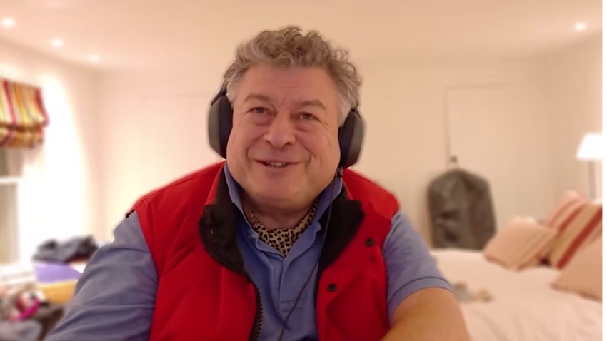 Rory Sutherland: Dacă ai popula o insulă cu 50 de biologi evoluționiști și alta cu 50 de mormoni, cine ar prospera peste 15 ani?