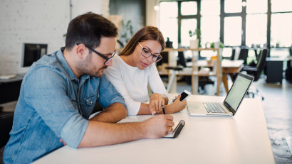 2026, anul transparenței: Topul salariilor și beneficiilor pentru joburile publicate pe Hipo.ro