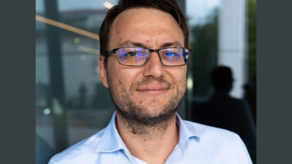 [Noua lume nouă] Adrian Sandu: Militez &icirc;n industria de comunicare pentru o comunicare mai sinceră