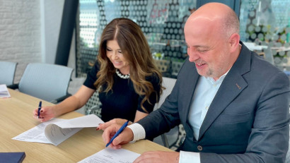 Allianz-Țiriac și International British School of Bucharest lansează un program multianual de burse de performanță prin care va susține elevi cu rezultate academice remarcabile cu peste 250.000 de euro &icirc;n următorii patru ani