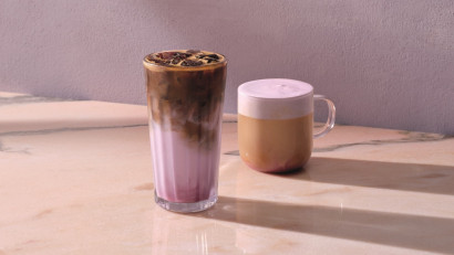 Starbucks &icirc;nt&acirc;mpină primăvara cu noua aromă Ube Vanilla