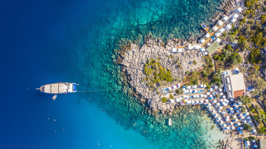 Turcia transmite un mesaj clar pentru turiști: vacanțele se desfășoară normal, iar sezonul estival 2026 poate fi rezervat cu încredere