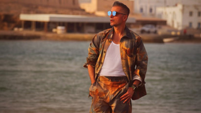 [De urmărit] Ovidiu Mureșanu: Vreau să transmit un anume fel de eleganță &icirc;n online, una care pare că s-a risipit &icirc;n ultimii ani, dar de care publicul meu continuă să se bucure