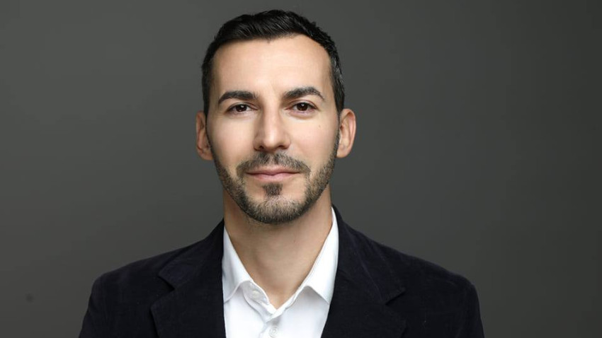 [AI & me] Andrei Colțea: AI poate fi o mască, dar poate fi și o oglindă