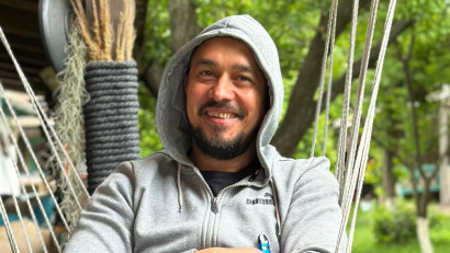 Eugen Suman: Mă preocupă foarte mult omul prins &icirc;ntre lumi, omul de care se trage din toate părțile, mecanismele care-l fac să-și păstreze un minim de conștiință și echilibru