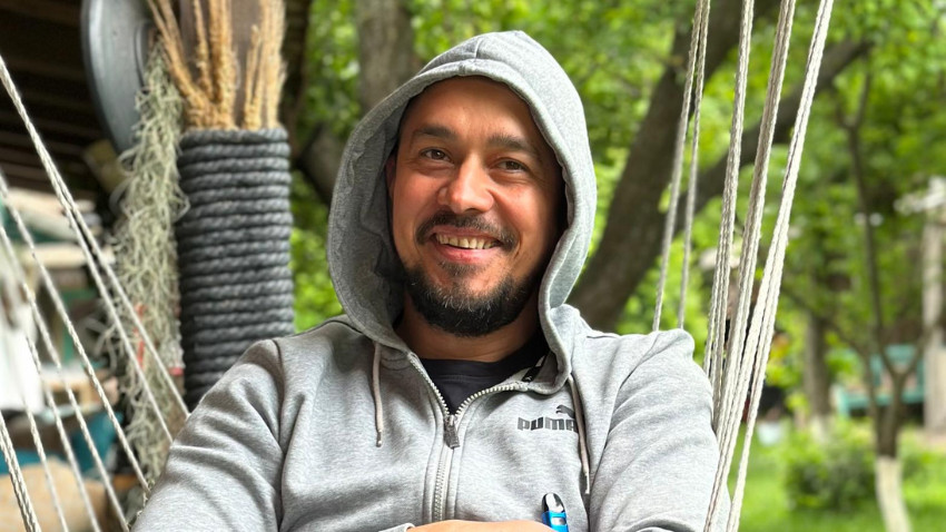 Eugen Suman: Mă preocupă foarte mult omul prins între lumi, omul de care se trage din toate părțile, mecanismele care-l fac să-și păstreze un minim de conștiință și echilibru