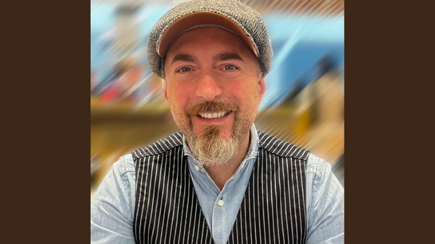 [Nextpat] Răzvan Căpănescu: În UK am învățat finețea, dar și ambiguitatea: multă politețe, uneori greu de descifrat. În România, chiar și când e mai dur, știi unde stai