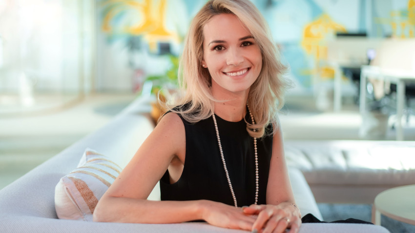 Sondaj Colliers: Polarizare pe piața birourilor. 87% dintre companiile mari își mențin suprafațele de birouri, în timp ce firmele mici se extind    