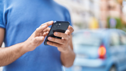 Piața auto intră &icirc;n era conversațională: Autovit.ro lansează căutarea de mașini direct &icirc;n ChatGPT