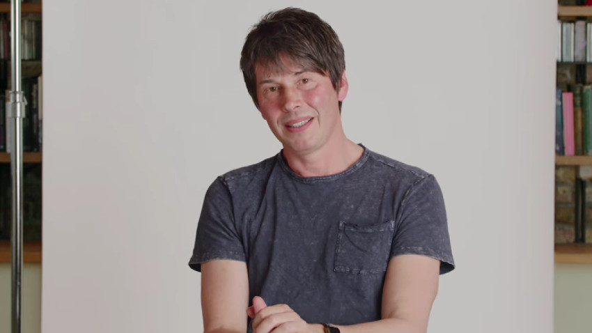 Brian Cox: Avem datoria de a nu ne auto-distruge
