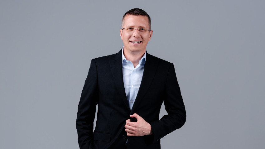 [Dileme de antreprenori] Marius Alexe: Într-un mediu economic instabil trebuie să devii mai rapid, mai flexibil și mai confortabil cu ideea că uneori vei decide având doar 70% din informații