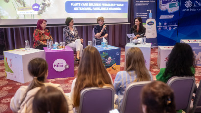 Părinți, medici și &icirc;ntrebări reale: sala plină la conferința Social Moms despre alergii și dermatită atopică