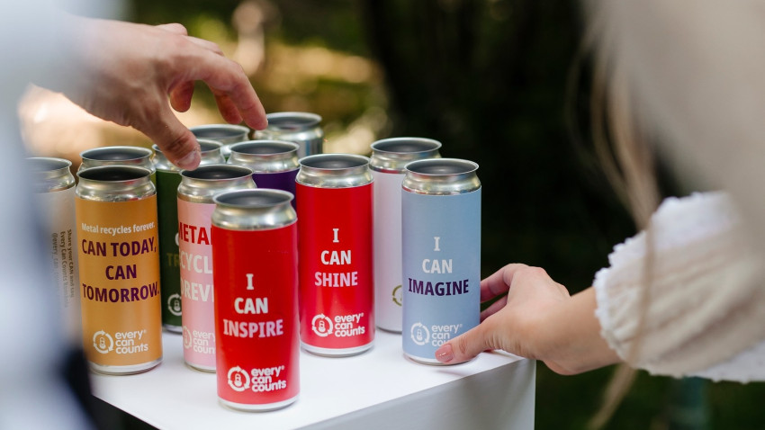 Ziua Mondială a Mediului: România ocupă primul loc global în privința responsabilității personale față de reciclarea ambalajelor pentru băuturi și așteaptă același lucru de la producători