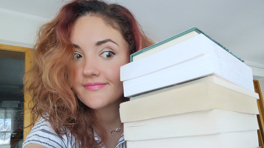 [Book Feed] Loredana Malic: Te poți numi cititor și fără a citi zece cărți pe lună. Ai citit doar o carte în trei luni de zile? Bravo, ești cititor!