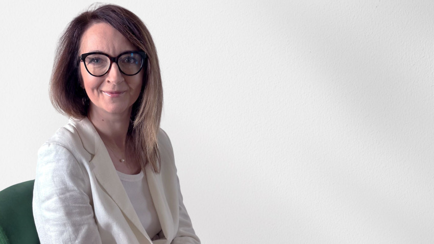 Letiția Suciu: Mi se pare mai util să ne întrebăm: „copilul înțelege?”, „progresează?”, „își descoperă punctele forte?”, pentru că asta îl ajută pe termen lung, nu doar o notă
