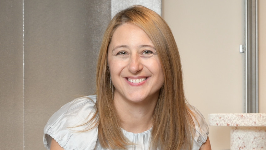 [Creative State] Raluca Kovacs: Ce a modelat cu adevărat munca din ultimii ani e frica. Niciun AI din lume n-a omorât atâtea idei bune câte a omorât frica
