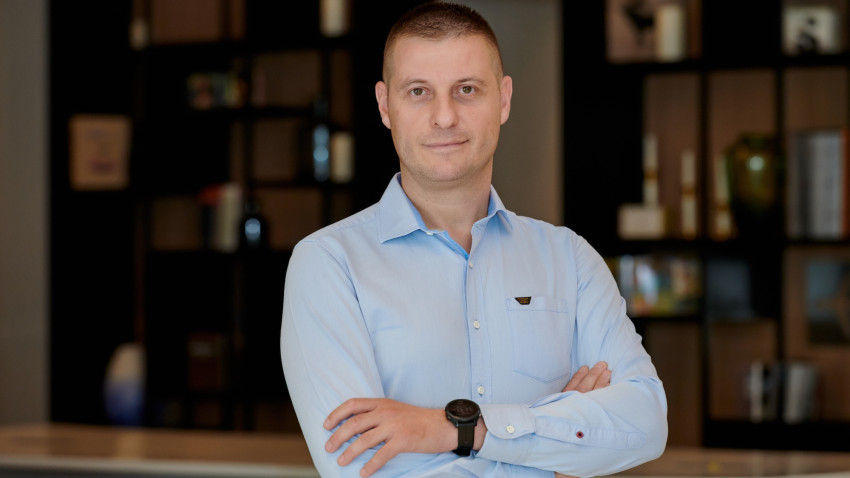 MerchantPro Compass: Piața de eCommerce stagnează ca volum de comenzi în primele 6 luni din 2026. Verticalele, evoluție divergentă, de la +42% la -20%