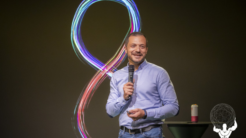 Georgi Nenov: Aceasta este cea mai extraordinară epocă în care a trăit vreodată omul și, în același timp, este o epocă ce lasă foarte mulți oameni în urmă