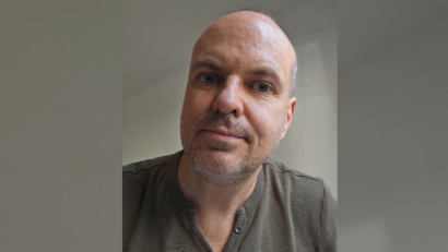 [AI &amp; me] Adrian Mihălțianu: Poate că AI-ul ne va &icirc;nvăța să avem răbdare mai puțină cu munca repetitivă și lipsită de sens și să facem mai degrabă lucrurile care ne &icirc;mplinesc cu adevărat