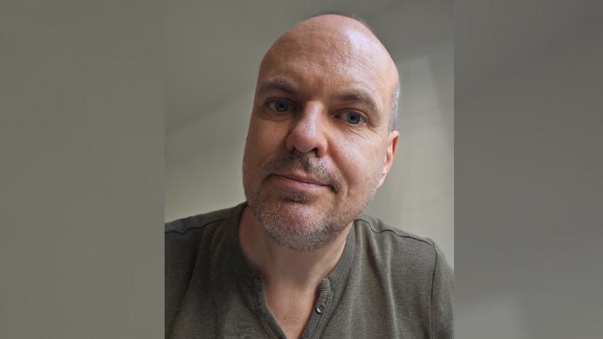 [AI & me] Adrian Mihălțianu: Poate că AI-ul ne va învăța să avem răbdare mai puțină cu munca repetitivă și lipsită de sens și să facem mai degrabă lucrurile care ne împlinesc cu adevărat