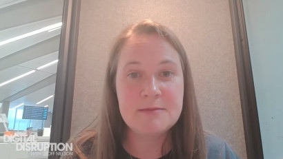 Sarah O'Connor: Oamenii simt că trebuie să acționeze ei &icirc;nșiși mai mult ca niște mașini pentru a ține pasul