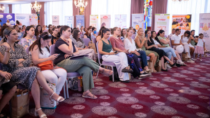 &Icirc;napoi &icirc;n colectivitate: un eveniment Social Moms construit &icirc;n jurul &icirc;ntrebărilor reale ale părinților