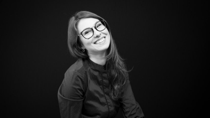 [CS Reloaded] Irina Săvescu: Accountul nu este un plimbător de mailuri, accountul este: psiholog, critic de artă, contabil, economist, centralist, organizator de orice și, printre altele, project manager