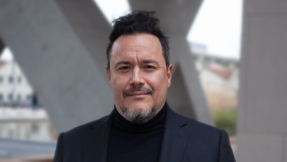 [Creative State] J&ouml;rg Riommi: Ego-urile ne-au fost hrănite și răsfățate. Putem face orice. Dar suntem mai degrabă separați dec&acirc;t conectați, tot mai izolați și, tocmai de aceea, mai vulnerabili, mai ușor de influențat